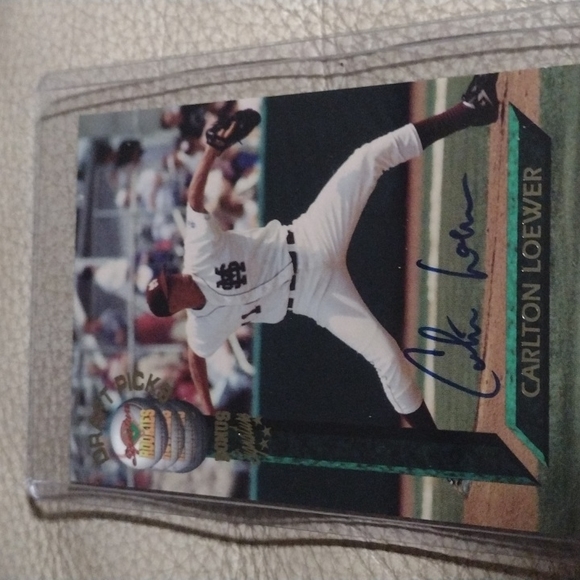 Carlton Loewer autographed baseball card in protective cover - Picture 1 of 3